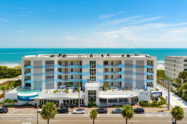 65 N Atlantic Ave in Cocoa Beach, FL - Building Photo - Building Photo