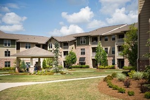 Legacy at Walton Village Mountain View Apartments