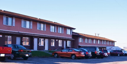 712 Cedar Dr-Unit -13 in Fairborn, OH - Building Photo - Building Photo