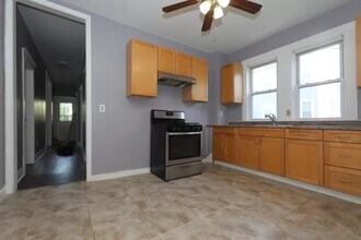 196 Sherman St, Unit 2 in Cambridge, MA - Building Photo - Building Photo