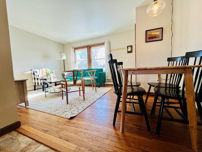 358 N Winooski Ave, Unit 2 in Burlington, VT - Building Photo - Building Photo