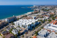 Elements 616 in Redondo Beach, CA - Foto de edificio - Building Photo