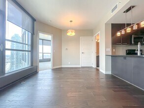 225-211 11 Ave SE in Calgary, AB - Building Photo - Building Photo