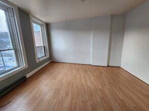 12 State St in Montpelier, VT - Building Photo - Building Photo