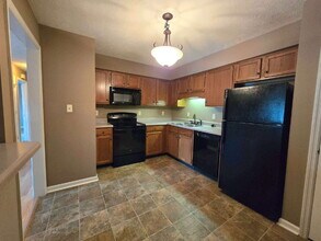 277 Dunbar Cave Rd in Clarksville, TN - Building Photo - Building Photo