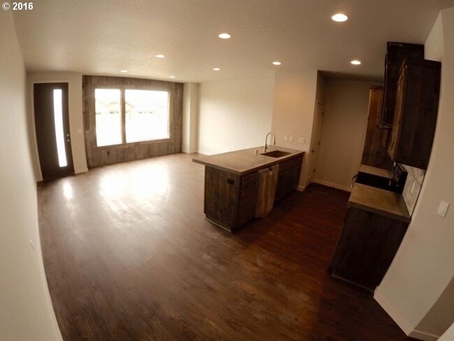 179 N 44th Pl in Ridgefield, WA - Building Photo - Building Photo