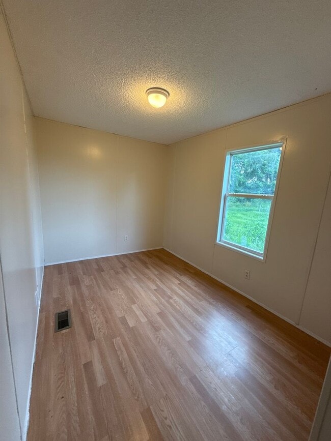 property at 76370 S P Dump Rd E