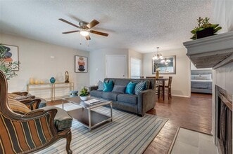 12484 Abrams Rd in Dallas, TX - Building Photo - Building Photo
