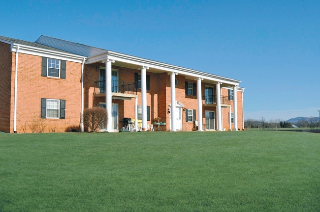 Brandon Point Apartments in Roanoke, VA - Foto de edificio - Building Photo