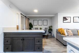 1403 Seward St, Unit 2 in Los Angeles, CA - Building Photo