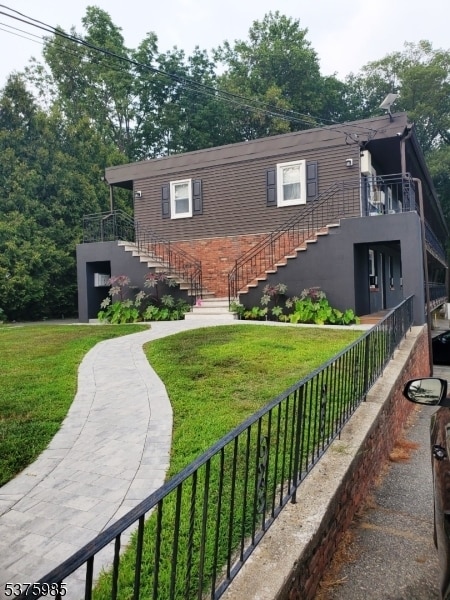 60 Star Lake Rd in Bloomingdale, NJ - Building Photo