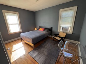 3625 Bedford St, Unit Unit 2 in Detroit, MI - Building Photo