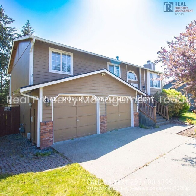 24001 70th Ave Ct E in Graham, WA - Building Photo - Building Photo