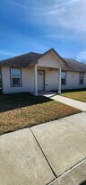 8421 W 1st St in Needville, TX - Building Photo