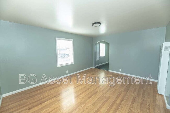 property at 1321 Dunn Ave