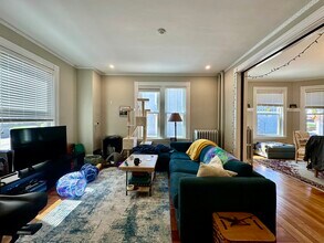 12 Matchett St, Unit 1 in Boston, MA - Building Photo - Building Photo