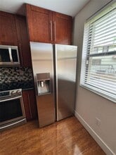 9860 Hammocks Blvd in Miami, FL - Building Photo - Building Photo