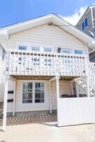 129 N Derby Ave in Ventnor City, NJ - Building Photo