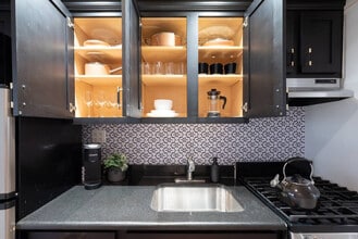 209 W 20th St in New York, NY - Building Photo - Building Photo