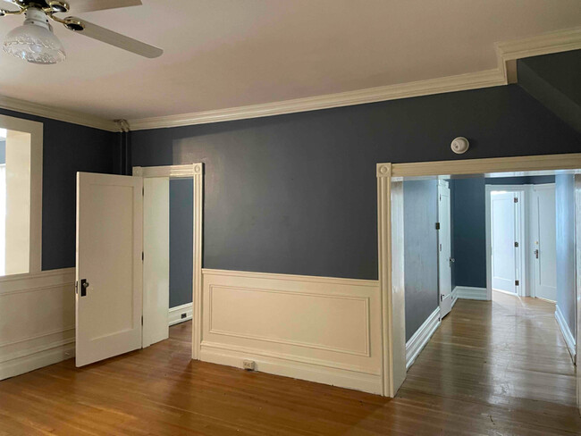 428 Main St-Unit -1 First Floor in Mohrsville, PA - Foto de edificio - Building Photo