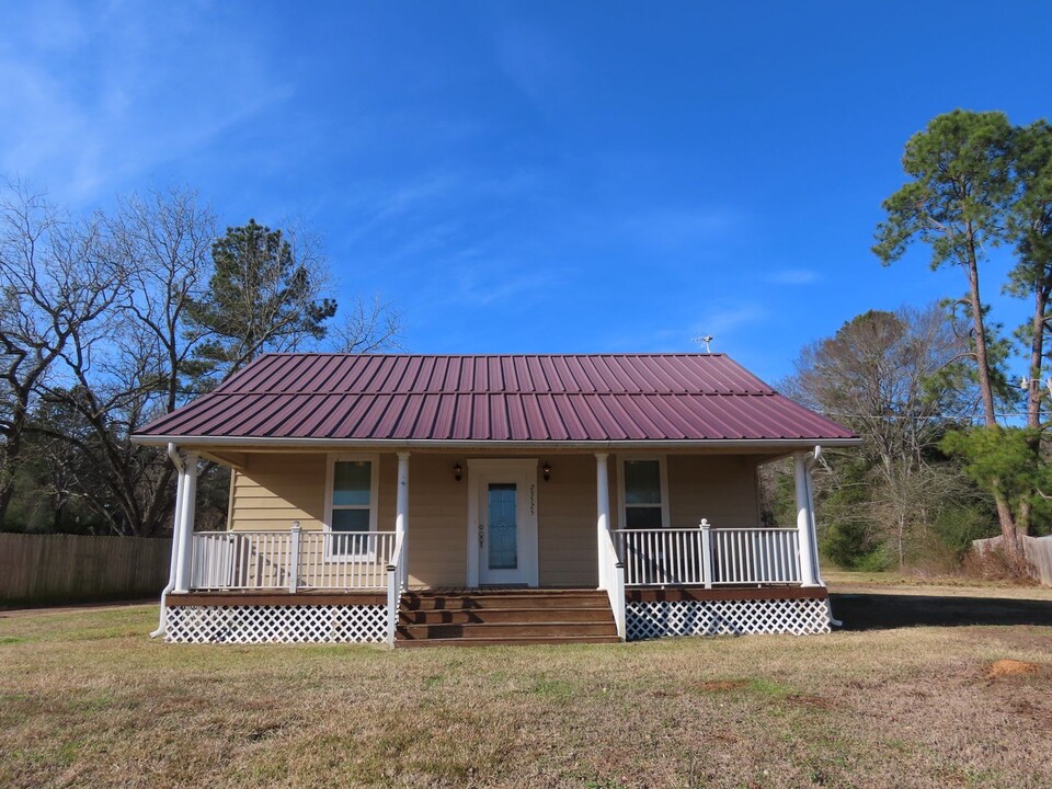 23525 TX-110 in Troup, TX - Building Photo