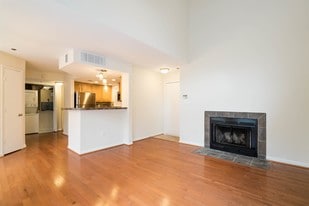 10403 Beacon Ridge Dr in Bowie, MD - Building Photo