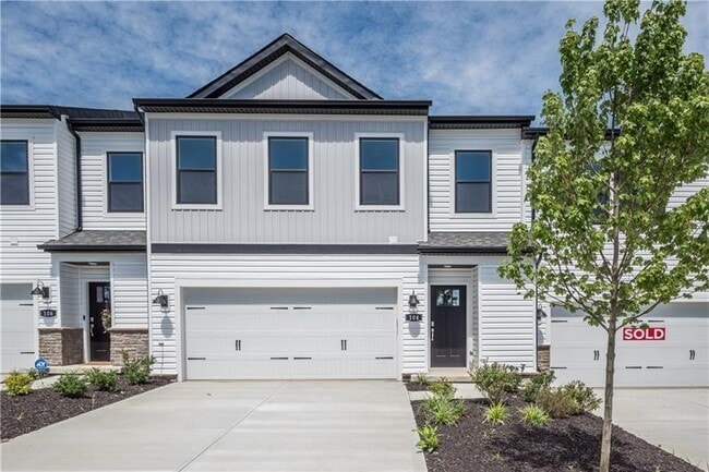 104 delmonica Dr in Washington, PA - Building Photo - Building Photo