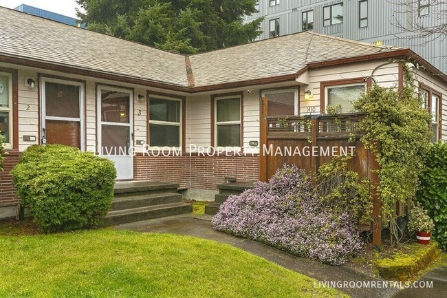 1410 N Webster St in Portland, OR - Building Photo - Building Photo