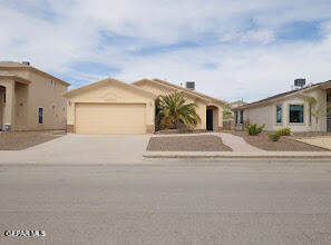 14327 E Cave Ave in El Paso, TX - Building Photo