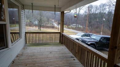 92 Brenton Dr in Newark, OH - Foto de edificio - Building Photo