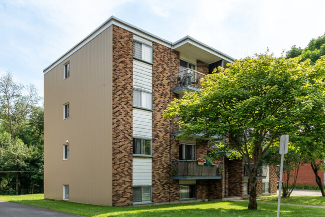 1545 Pépin Rue in Québec, QC - Building Photo - Primary Photo