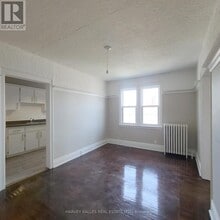 1-1 Brookdale Ave in Toronto, ON - Building Photo - Building Photo