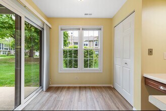 283 Coventry Cir in Vernon Hills, IL - Building Photo - Building Photo