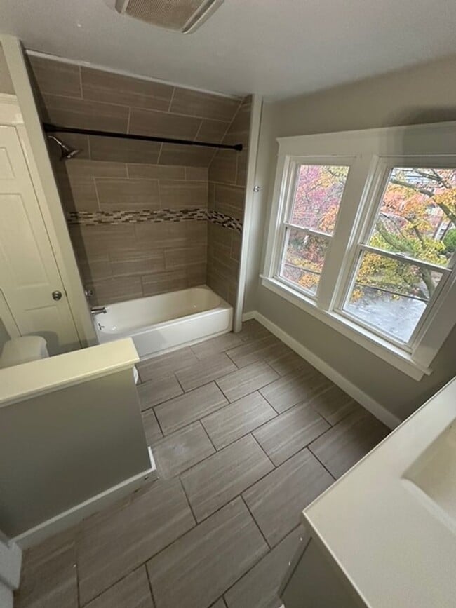 347 Broadway in Rochester, NY - Building Photo - Building Photo