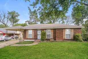 4940 Clearbrook Cove in Memphis, TN - Building Photo