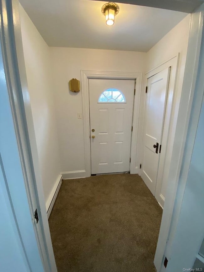 56 Millspaugh Ln in Bardonia, NY - Building Photo - Building Photo