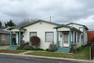 361-367 Franklin Ln in Ventura, CA - Foto de edificio - Building Photo