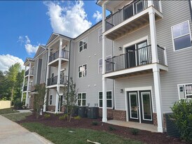 Emerson Point in Elon, NC - Building Photo
