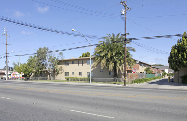 Laurelwood Apartments in Salinas, CA - Building Photo - Building Photo