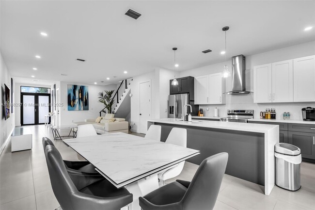 property at 2755 SW 2nd St