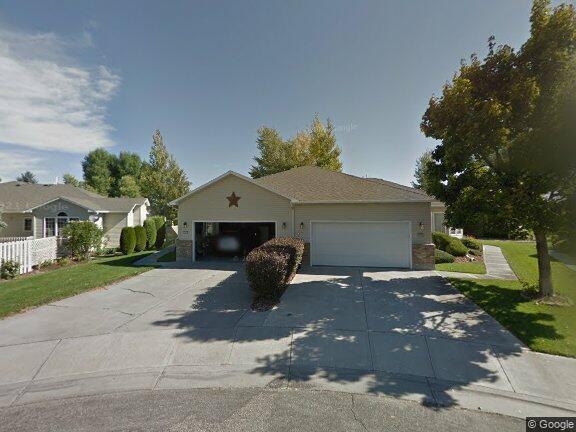 945 Summerset Ct