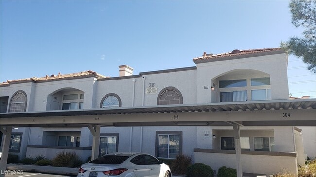 property at 3125 N Buffalo Dr