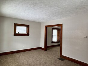 1182 5th Ave in Akron, OH - Building Photo - Building Photo