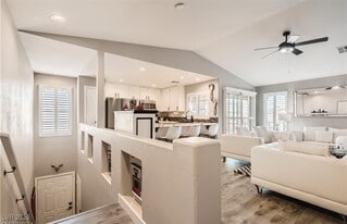 7250 Diamond Canyon Ln in Las Vegas, NV - Building Photo