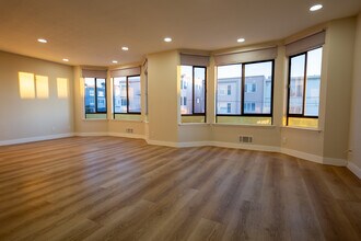 3320 Judah St in San Francisco, CA - Building Photo - Building Photo