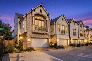 1130 Shepherd Oaks Dr in Houston, TX - Building Photo