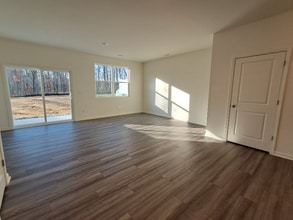 2111 Trailside Dr in Durham, NC - Foto de edificio - Building Photo