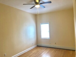 145 Magnolia St in Providence, RI - Foto de edificio - Building Photo