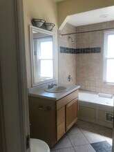 3316 N Downer Ave, Unit 3316 in Milwaukee, WI - Building Photo - Building Photo