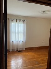 100 Lowry Ln in Bristol, TN - Building Photo - Building Photo